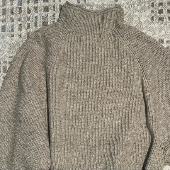 Express Mock Turtle Neck - Picture 5 of 5